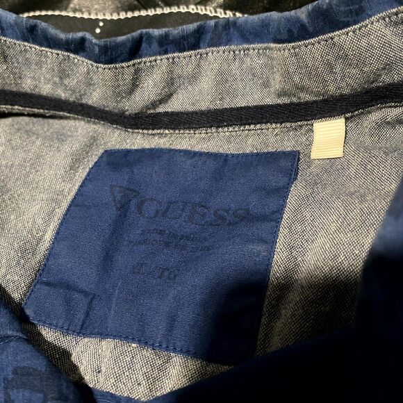 Guess Button-Up Shirt Men's XL Blue Short Sleeve Leaf Print Hawaiian Outdoor - Picture 3 of 5